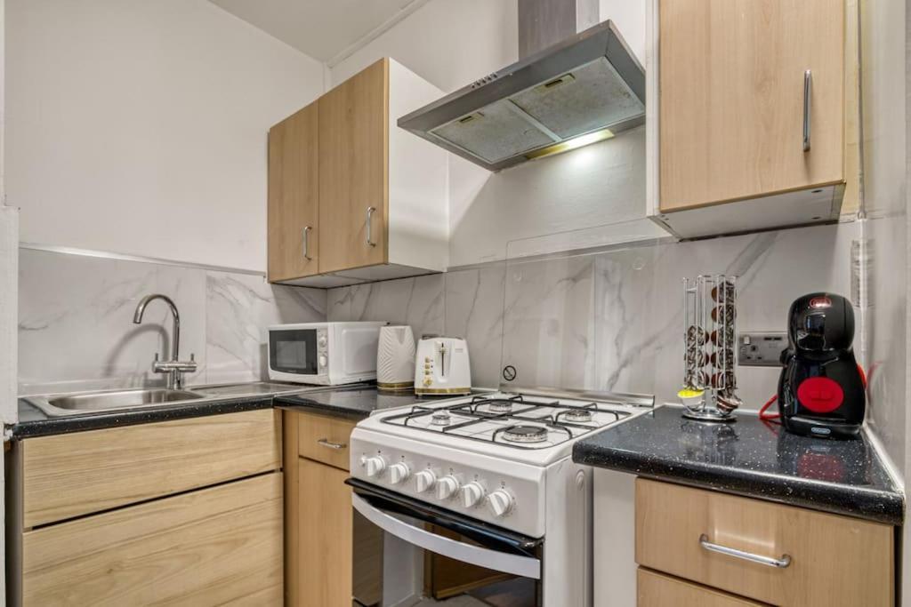 Cosy 2Br Retreat Near Paddington Station Διαμέρισμα Λονδίνο Εξωτερικό φωτογραφία